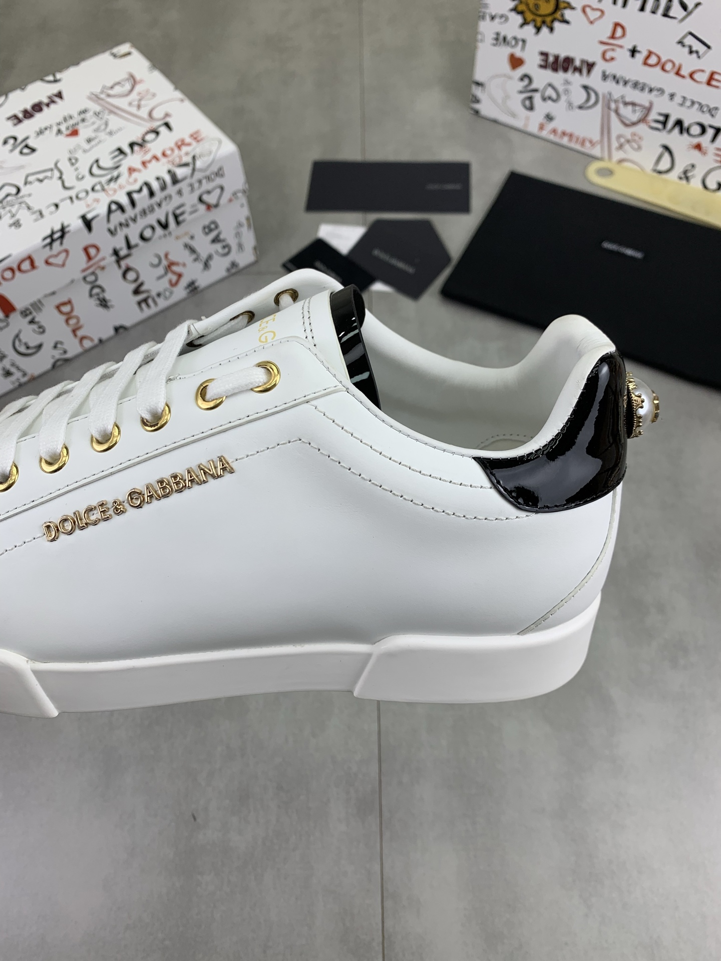 olce & Gabbana shoe